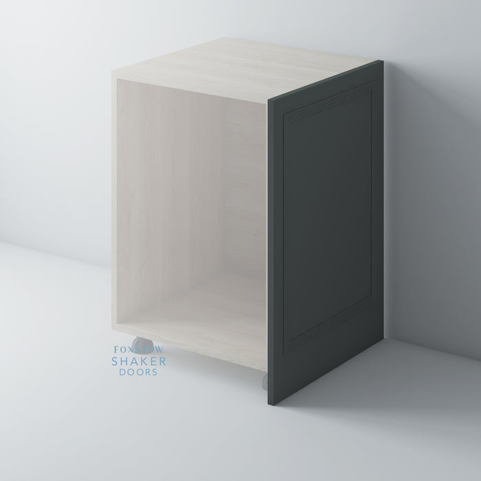Painted, Flat End Panel with REED Mouldings - Foxstow