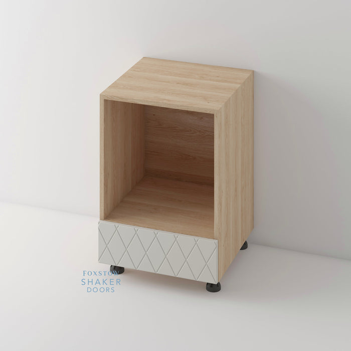 QUINS Pattern Kitchen Door and Hickory Cabinet - Foxstow