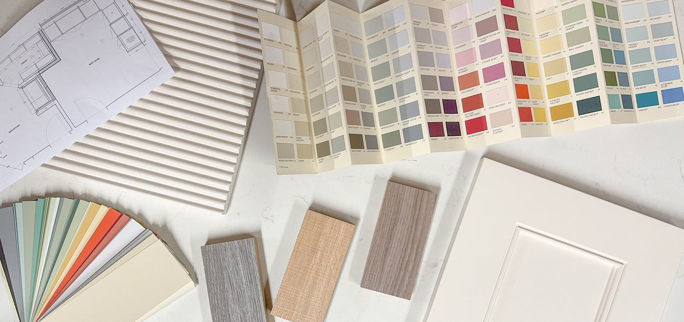 A flatlay of samples directing people to the how it works page. 