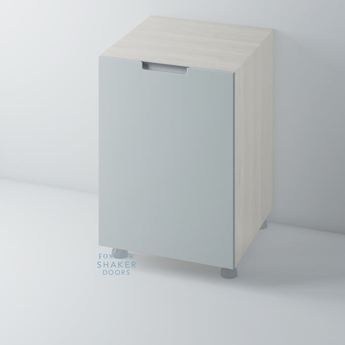 Painted, Stop J Groove Kitchen Door for HOWDENS - Foxstow